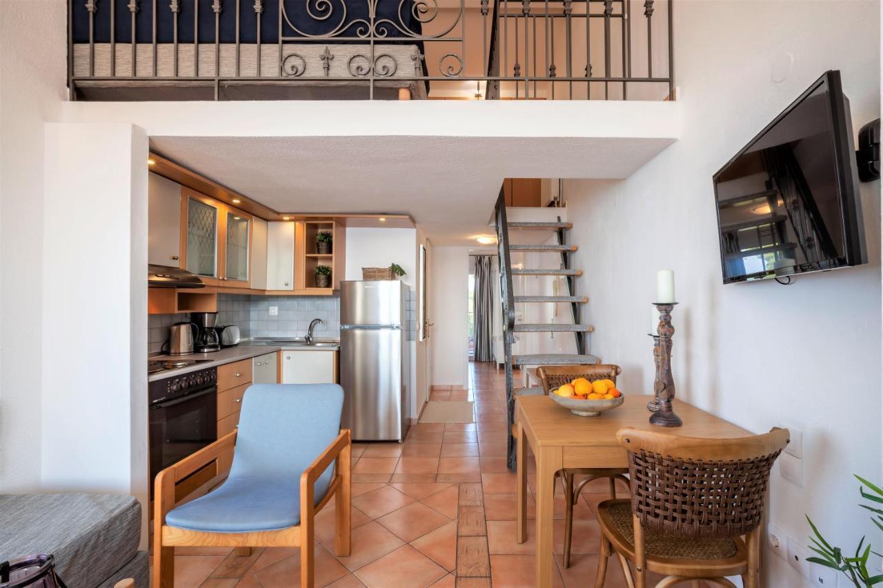 Alterra Vita Apartments Neos Marmaras Bagian luar foto