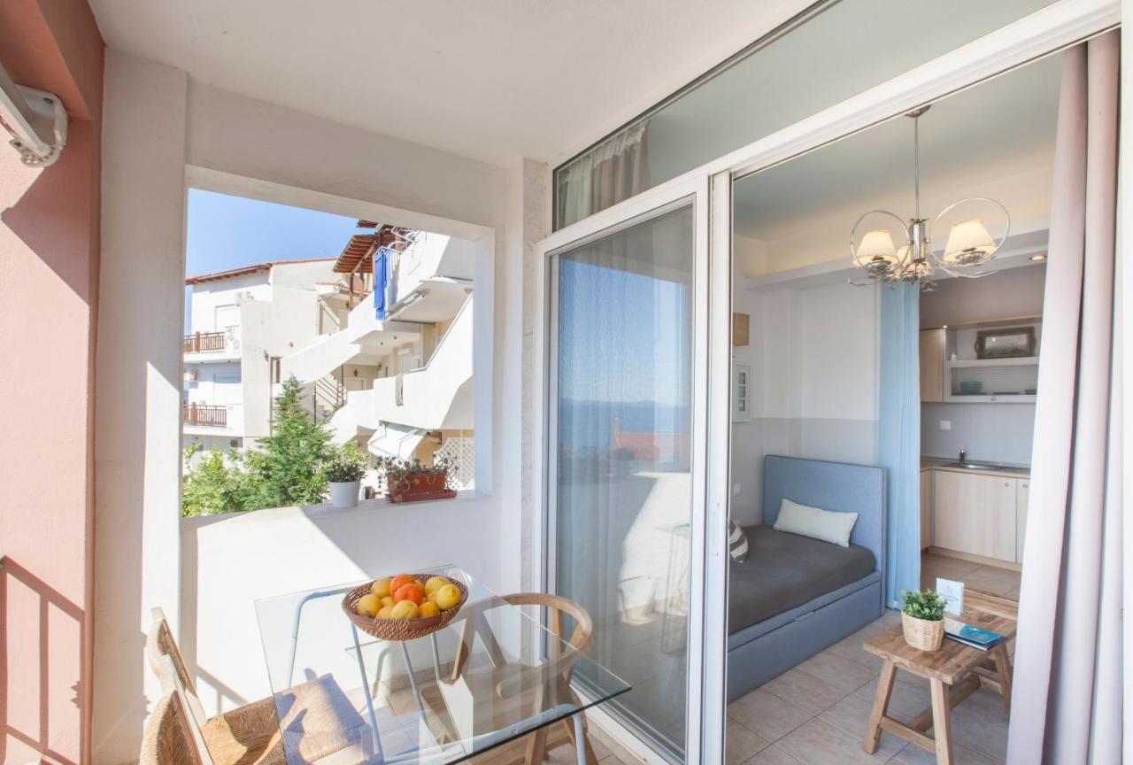 Alterra Vita Apartments Neos Marmaras Bagian luar foto