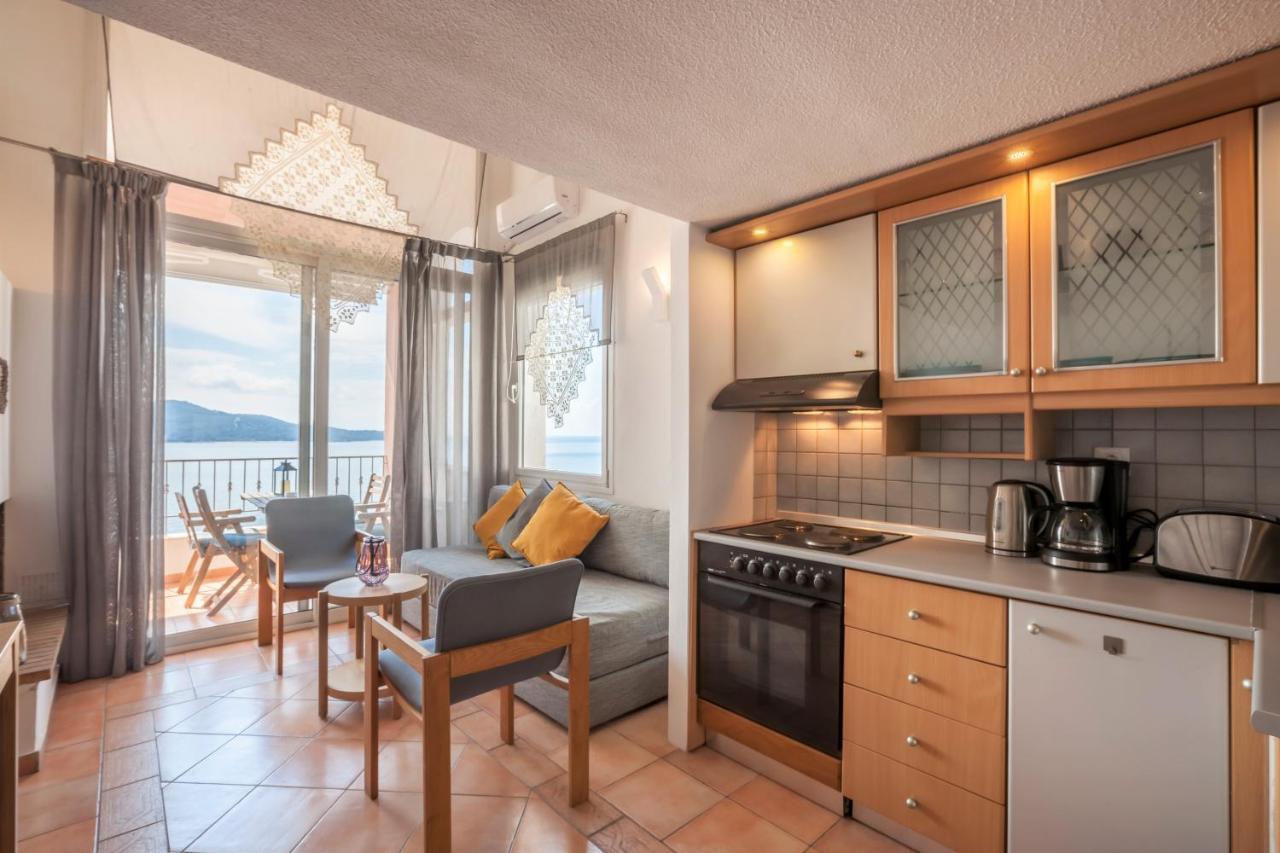 Alterra Vita Apartments Neos Marmaras Bagian luar foto
