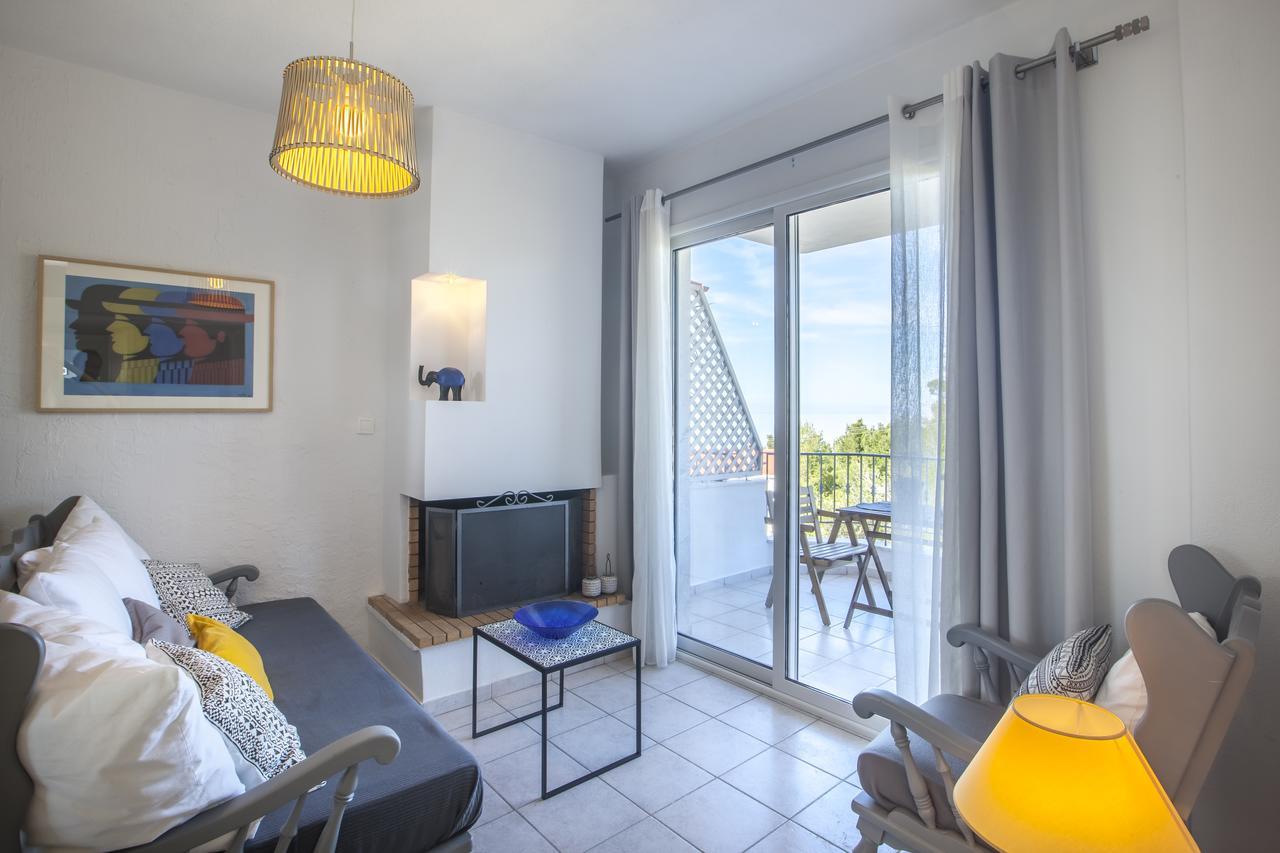 Alterra Vita Apartments Neos Marmaras Bagian luar foto