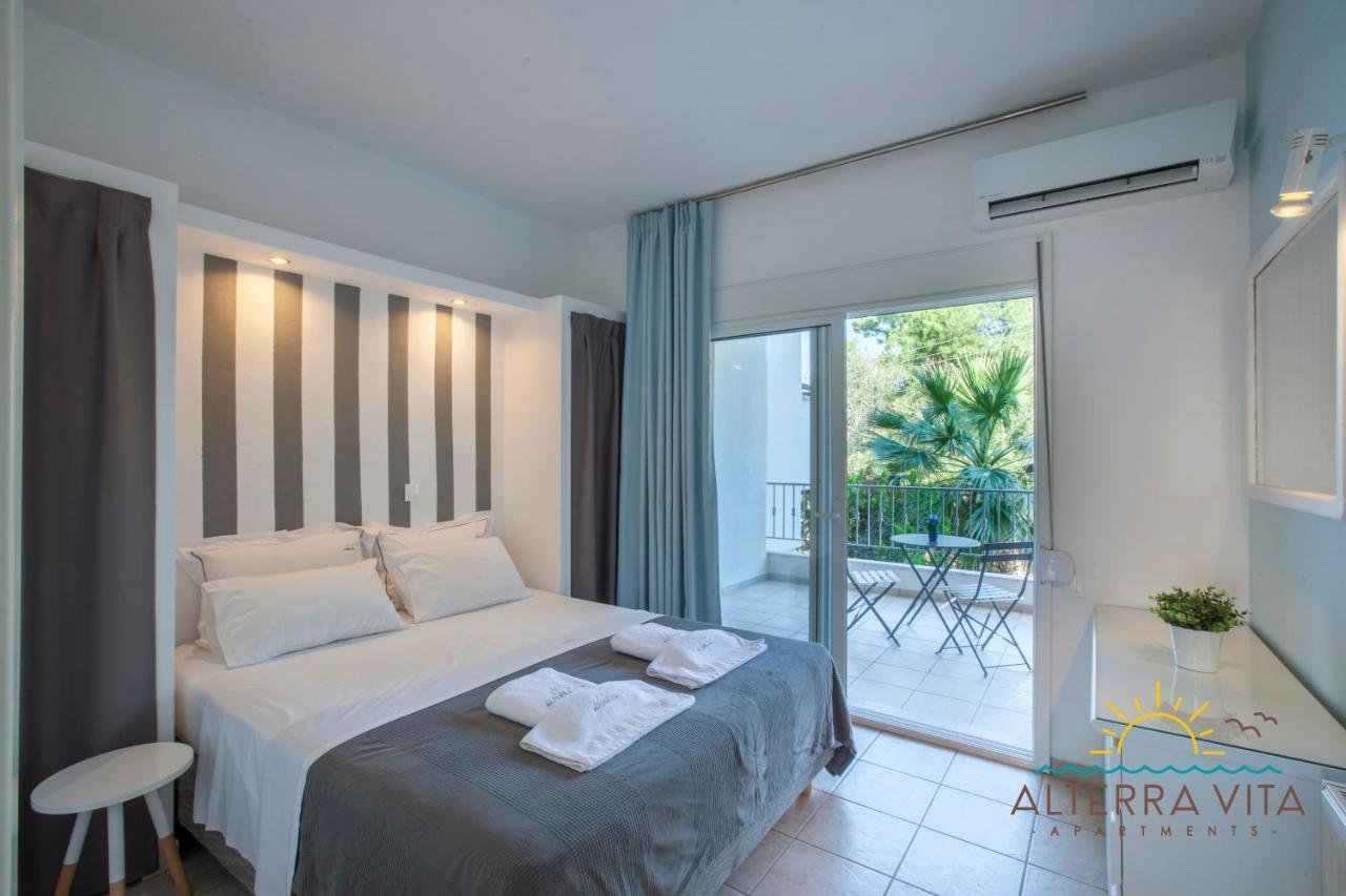 Alterra Vita Apartments Neos Marmaras Bagian luar foto
